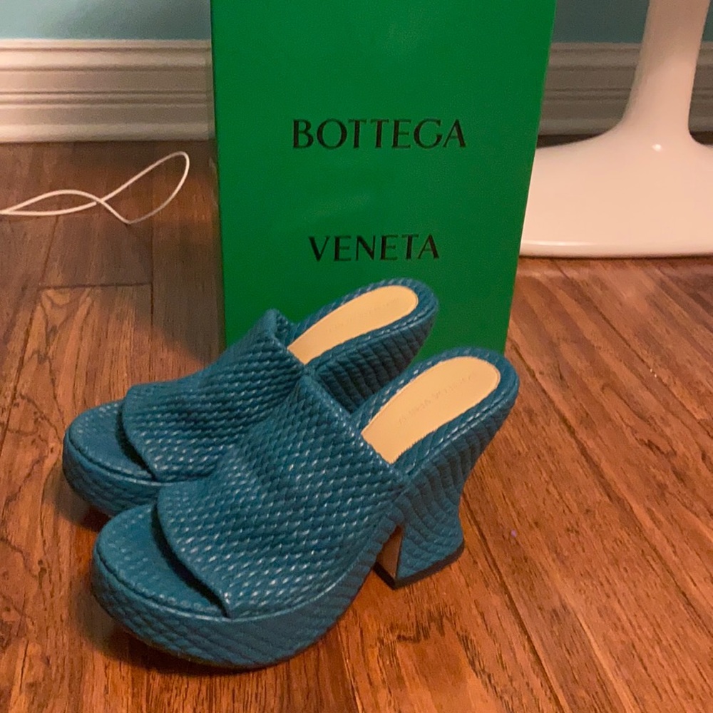 NEW Bottega Veneta shoes